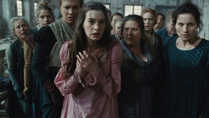 les-miserables-to-miouzikal-pou-thriambeuse-stis-xruses-sfaires