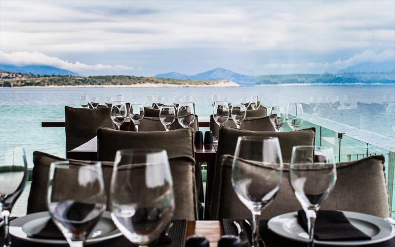 pame-mia-gastronomiki-bolta-sti-bouliagmeni