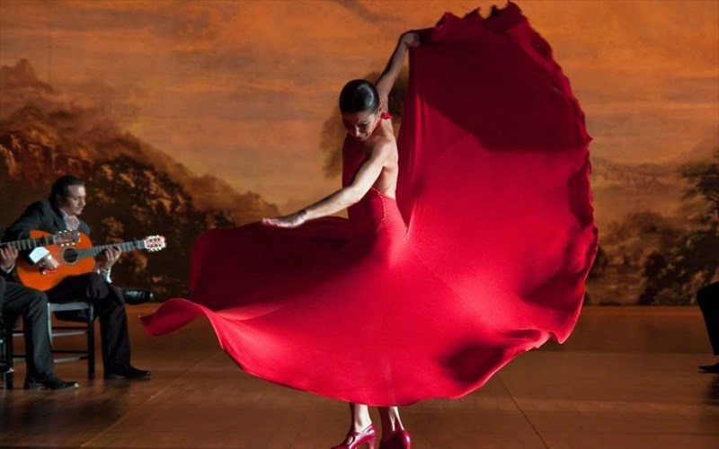 sara-baras-i-korufaia-xoreutria-flamenco-tou-kosmou-stin-ellada