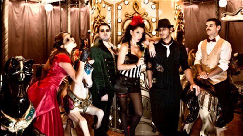 ta-cabaret-tou-mesopolemou-sto-gualino-mousiko-theatro