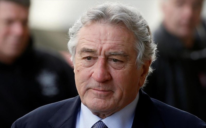 mia-dosi-nonou-ston-Joker-me-ton-Joaquin-phoenix