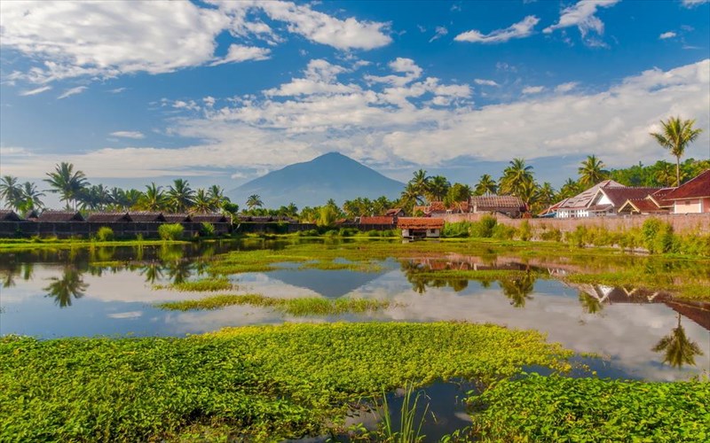 gnoriste-ta-korufaia-nisia-tou-kosmou