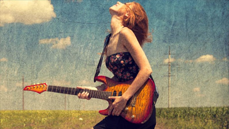 gnostoi-mousikoi-umnoi-me-gunaikeio-onoma