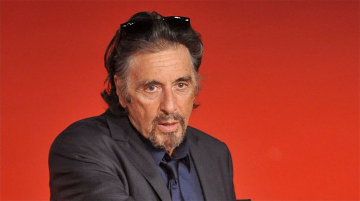 thetikes-kritikes-gia-ton-al-patsino-ston-emporo-tis-benetias