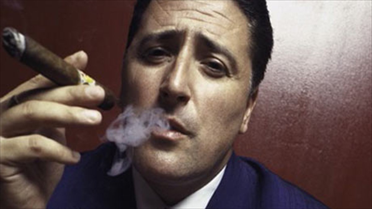 o-thrulikos-nonos-tou-swing-me-astrafteres-mousikes-sto-gazarte