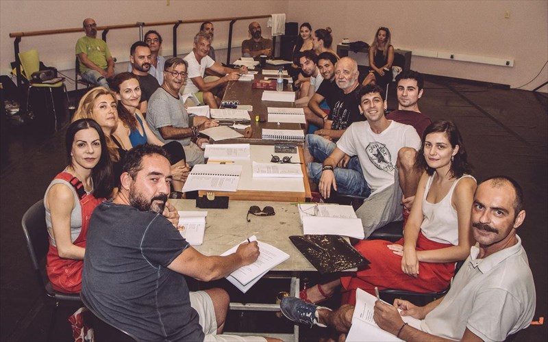 ksekinisan-oi-probes-gia-ton-megalo-peripato-tou-petrou-dia-xeiros-taki-tzamargia