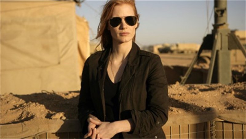 o-michael-moore-uperaspizetai-tin-tainia-zero-dark-thirty