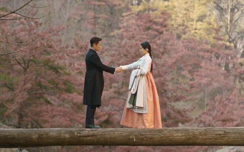 mrsunshine-i-notiokoreatiki-tileorasi-se-apoluti-liakada