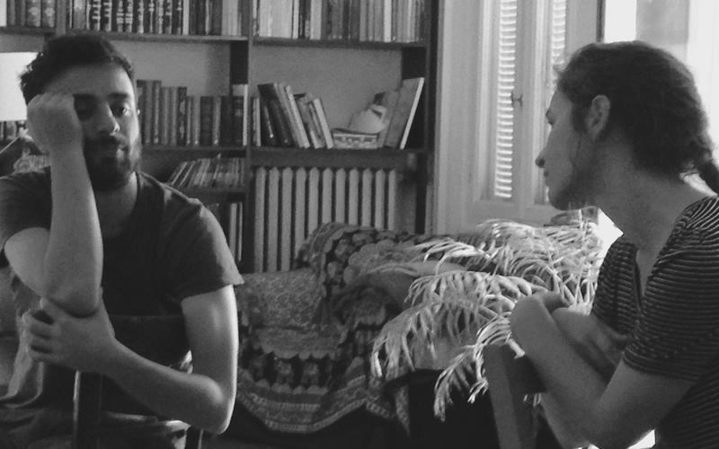 o-erastis-sto-apo-mixanis-theatro