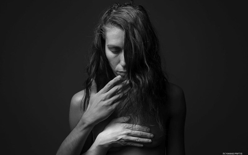 das-kleid-hamlet-apo-ti-faidra-soutou