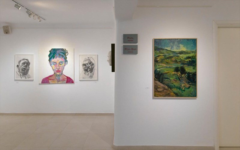 mia-idiaiteri-ekthesi-texnis-stin-aqua-gallery-tou-art-hotel-entuposiazei