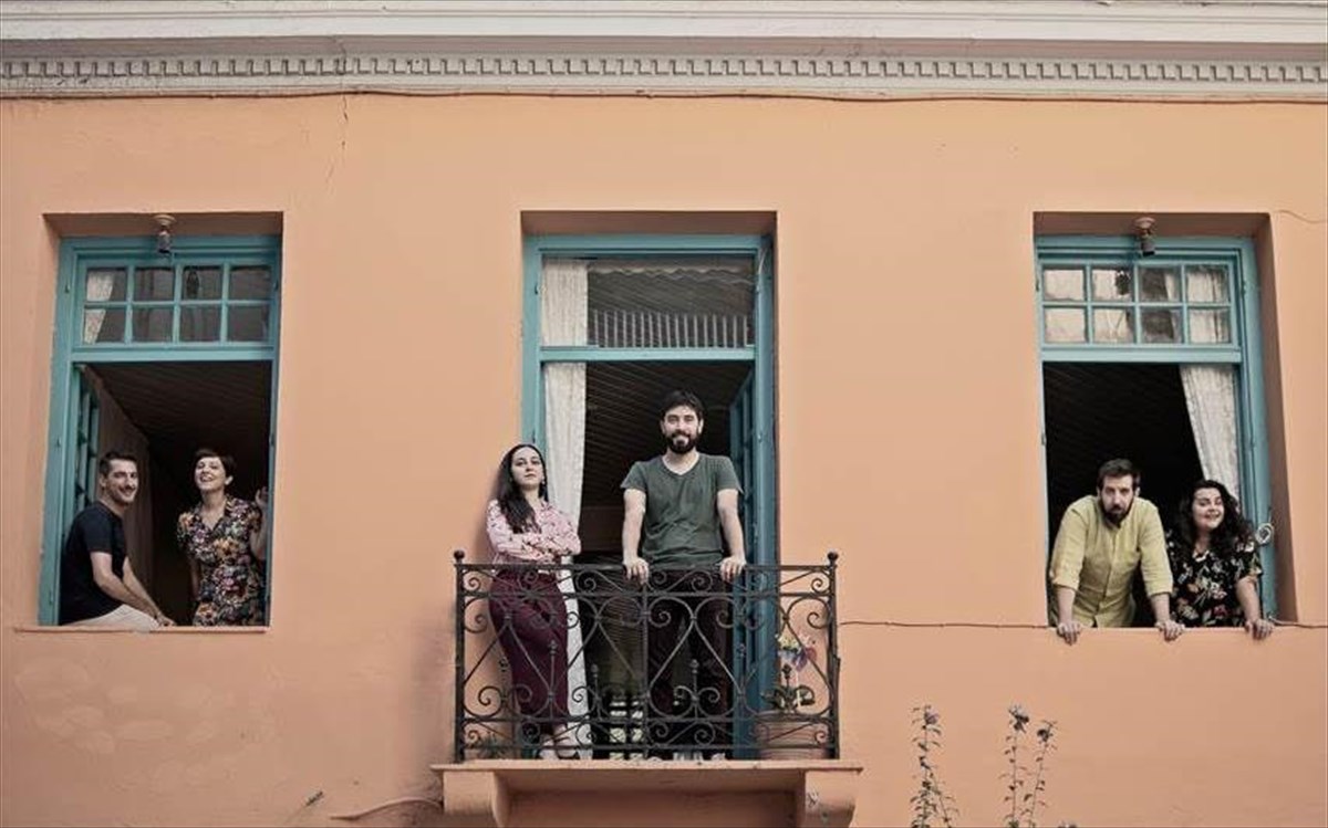 meneksedes-kai-zoumpoulia1