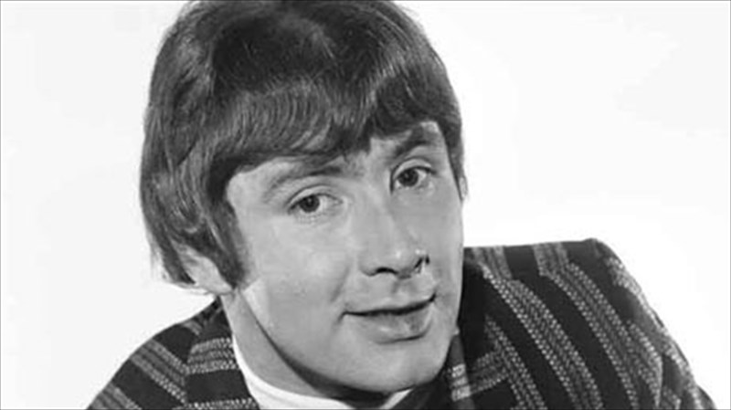 pethane-o-tragoudistis-reg-presley-tou-thrulikou-wild-thing-tragoudistis-reg-presley-tou-thrulikou-wild-thing