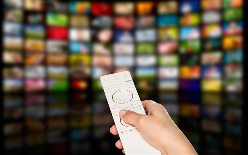 o-aoratos-kindunos-ton-upiresion-streaming