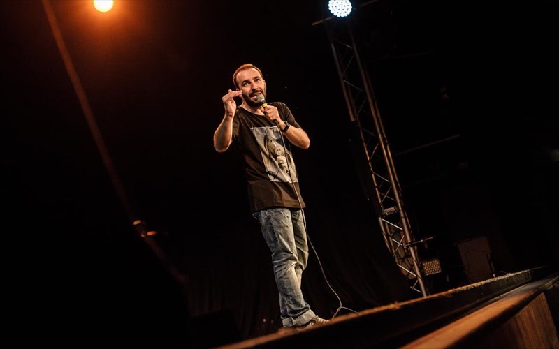 stand-up-comedy-special-angelo-tsarouchas-kai-giorgos-xatzipaulou-on-tour