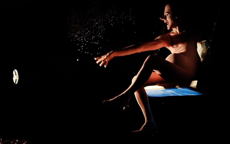 oi-titanes-tou-euripidi-laskaridi-sti-biennale-xorou-tis-luon