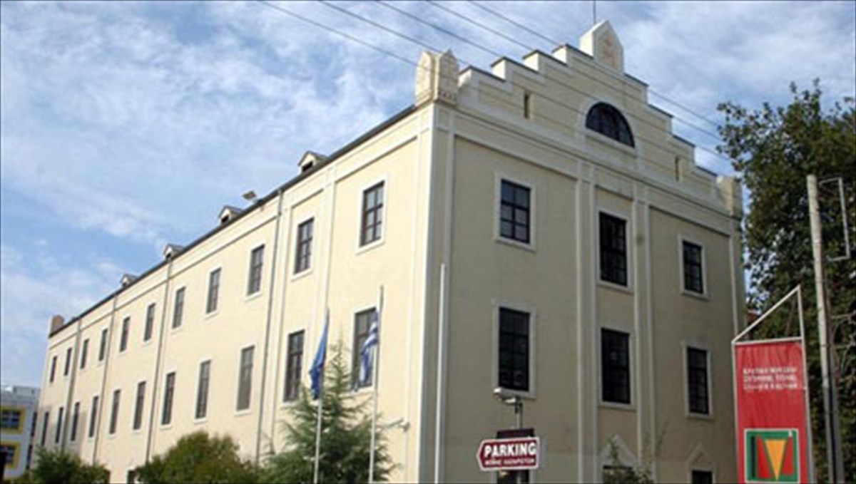 sugxoneusi-kratikou-mouseio-sugxronis-texnis-me-to-makedoniko-mouseio