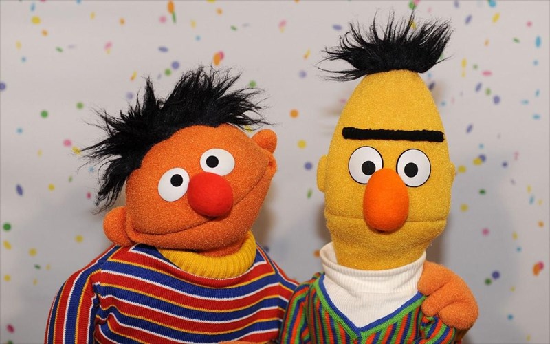 einai-zeugari-telika-o-mpert-kai-o-erni-erni