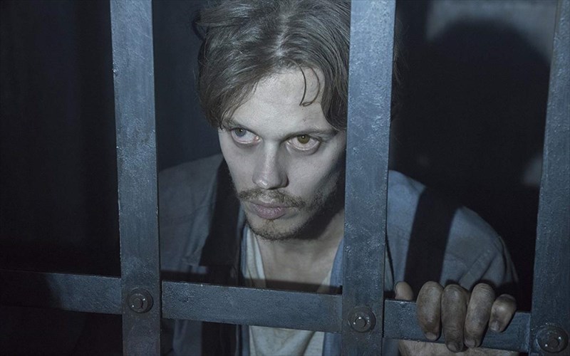 castle-rock-sto-polusumpan-tou-tromou