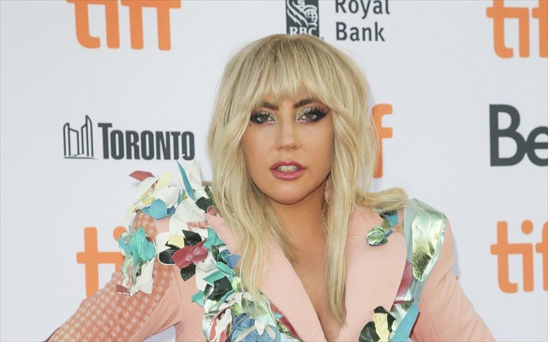lady-gaga-den-tha-mporousa-na-kano-to-ena-asteri-gennietai-xoris-to-Joanne