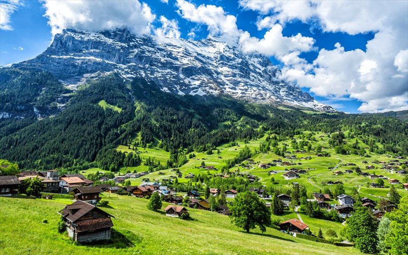 taksidi-sta-pio-paramuthenia-xoria-tis-elbetias