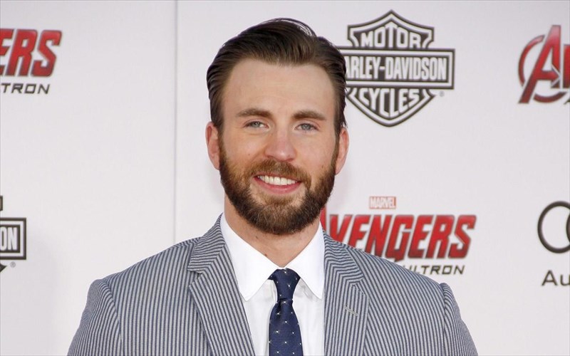 o-chris-evans-apoxaireta-ton-captain-america