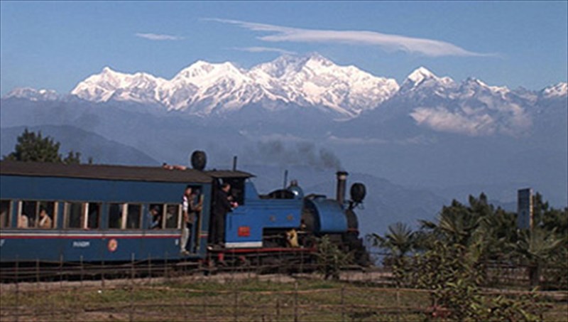 sidirodromika-taksidia-empeiries-zois