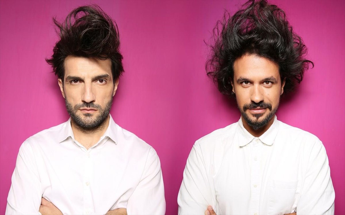 i-komodia-ton-pareksigiseon-komodia-ton-pareksigiseon