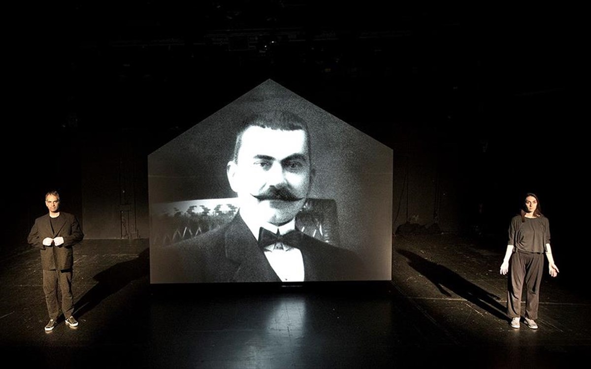 i-biografia-tou-patrogonikou