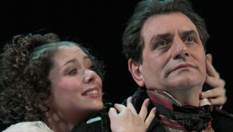 e-kniazef-to-sunoro-metaksu-tou-kalou-kai-tou-kakou-katerreuse