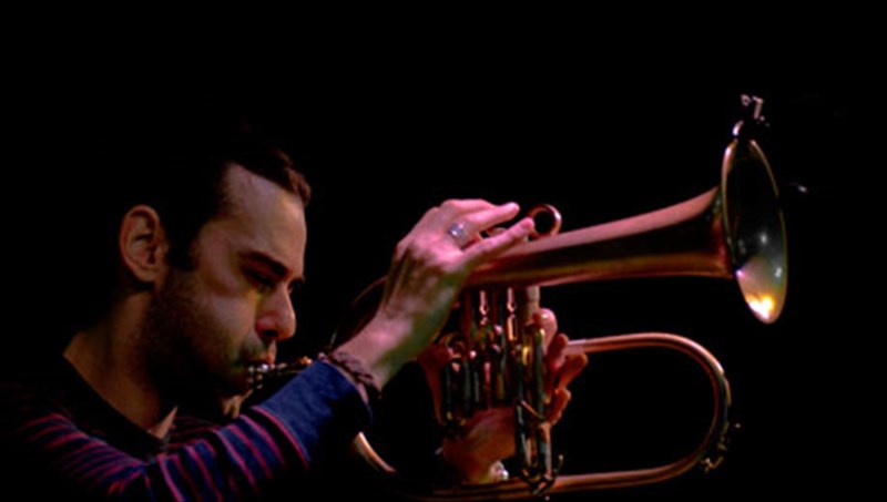 i-mousiki-ton-pink-floyd-katebainei-sto-limani