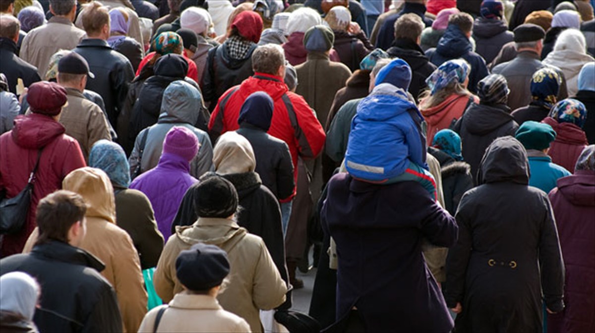 giati-mas-aresei-na-anikoume-se-kopadi