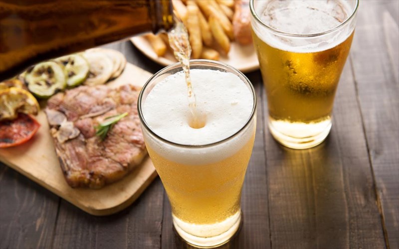 akomi-kai-i-mikri-katanalosi-alkool-auksanei-ton-kinduno-thanatou-mikri-katanalosi-alkool-auksanei-ton-kinduno-thanatou