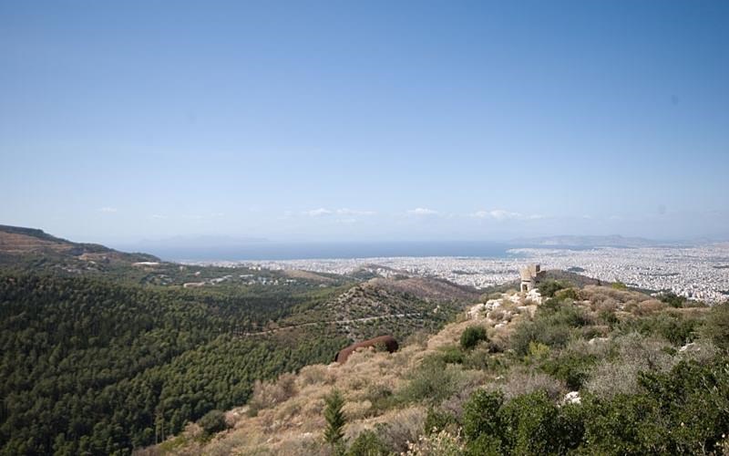 ta-4-bouna-pou-agkaliazoun-tin-athina-bouna-pou-agkaliazoun-tin-athina