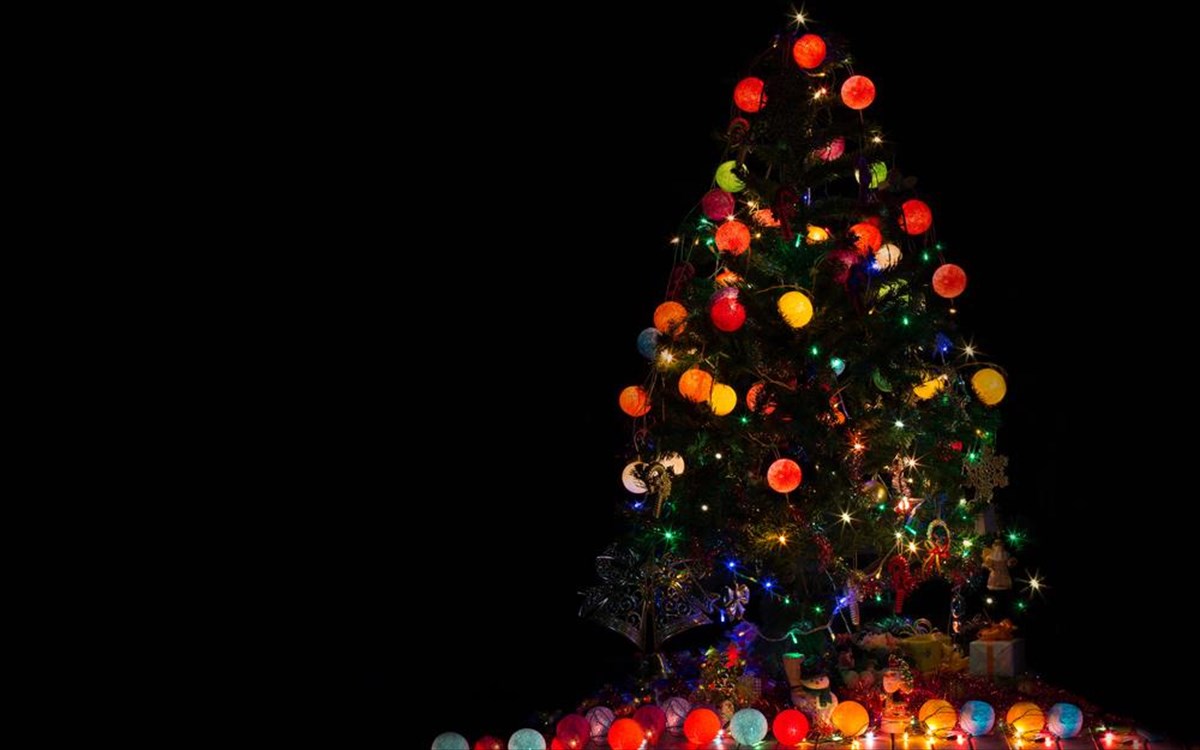 xristougenniatiko-dentro