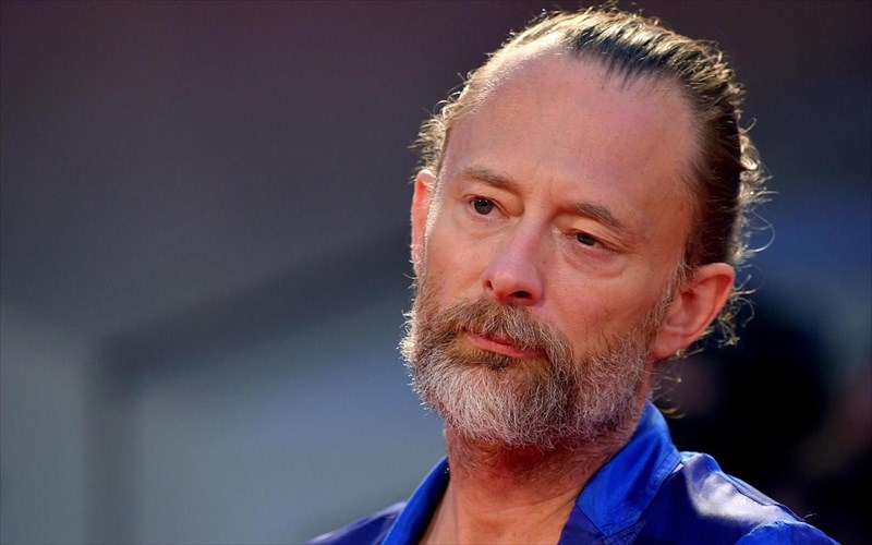 to-2019-elpizei-na-kukloforisei-to-neo-tou-solo-almpoum-o-thom-yorke-thom-yorke