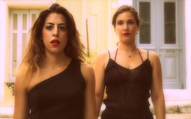 aiones-makria-apo-tin-alaska-sto-fouagie-tou-theatrou-alfaidea