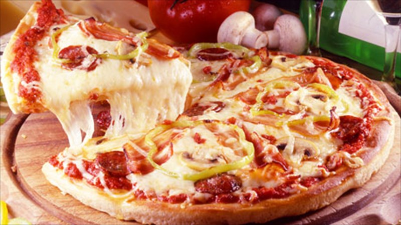 pizza-ta-pio-laxtarista-eidi-tis-diasimis-italidas-ntibas