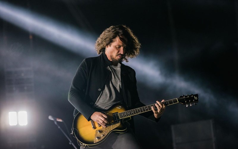 i-vicky-cornell-kineitai-nomika-kata-ton-giatron-tou-chris-cornell-gia-ameleia