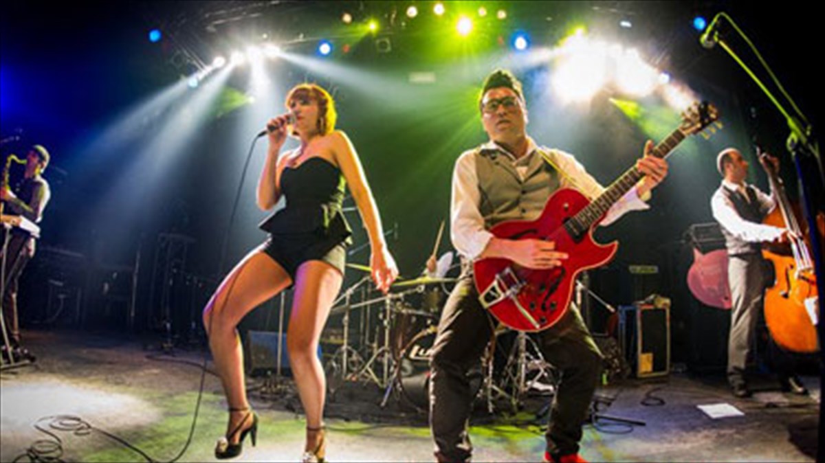 ena-mousiko-treno-gia-to-agnosto