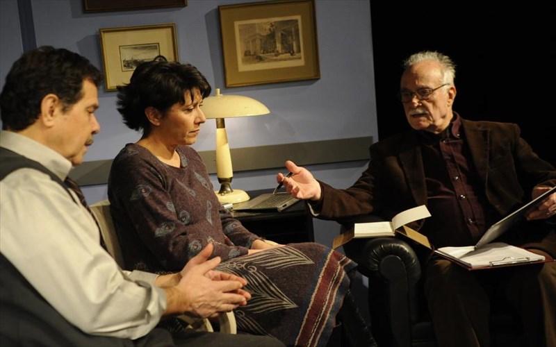 emeis-oi-duo-to-neo-theatriko-ergo-tou-thanasi-papageorgiou
