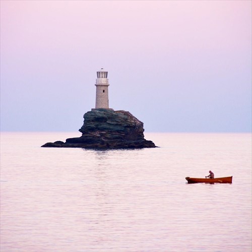 i-andros-mesa-apo-to-blemma-116-insta-fotografon