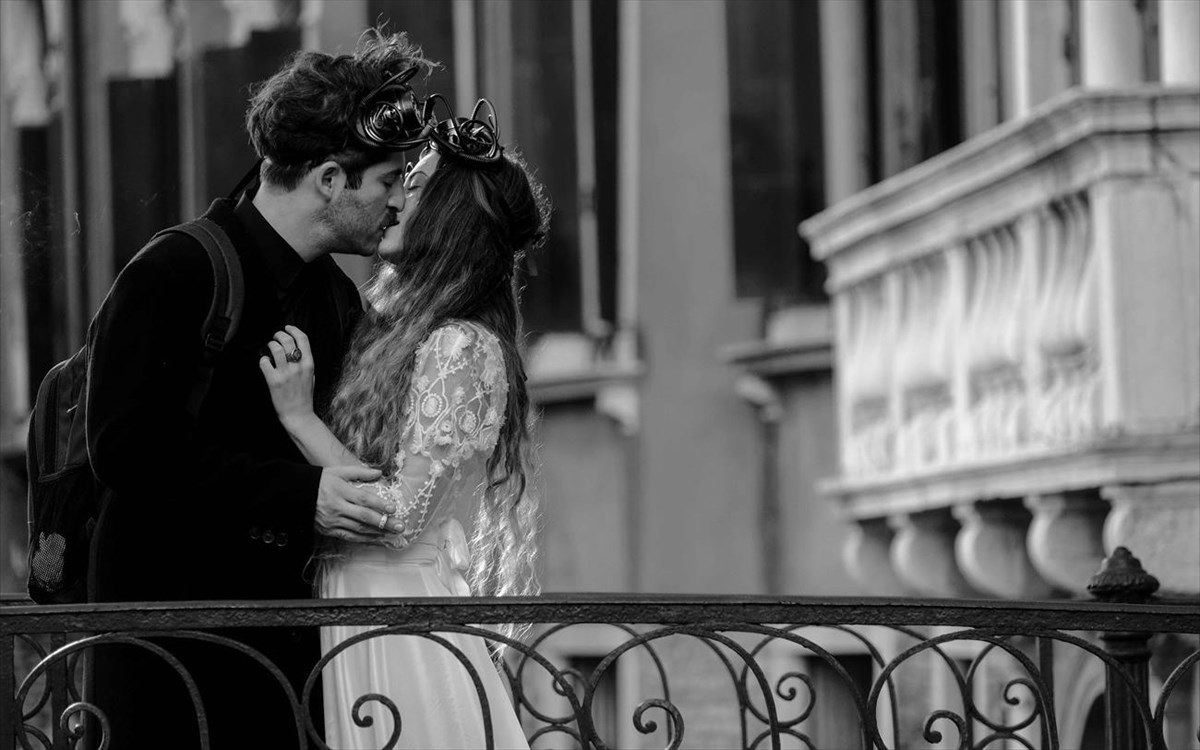 kurios-kai-kuria-lot