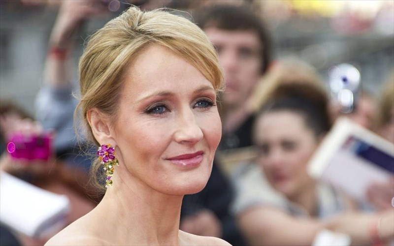 sta-dikastiria-i-Jk-rowling-me-proin-ergazomeni-tis-Jk-rowling-me-proin-ergazomeni-tis