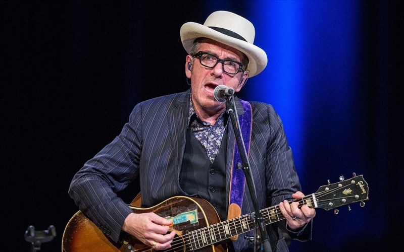 elvis-costello-oxi-den-pethaino