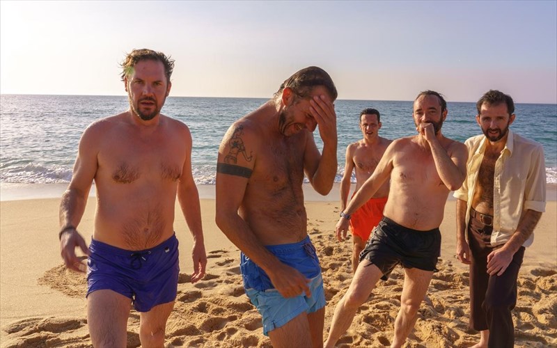 oi-deus-bazoun-pali-mpros-tis-mixanes-kai-erxontai-sto-fuzz