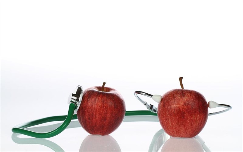 deka-trofes-me-suntagi-giatrou-gia-gero-anosopoiitiko