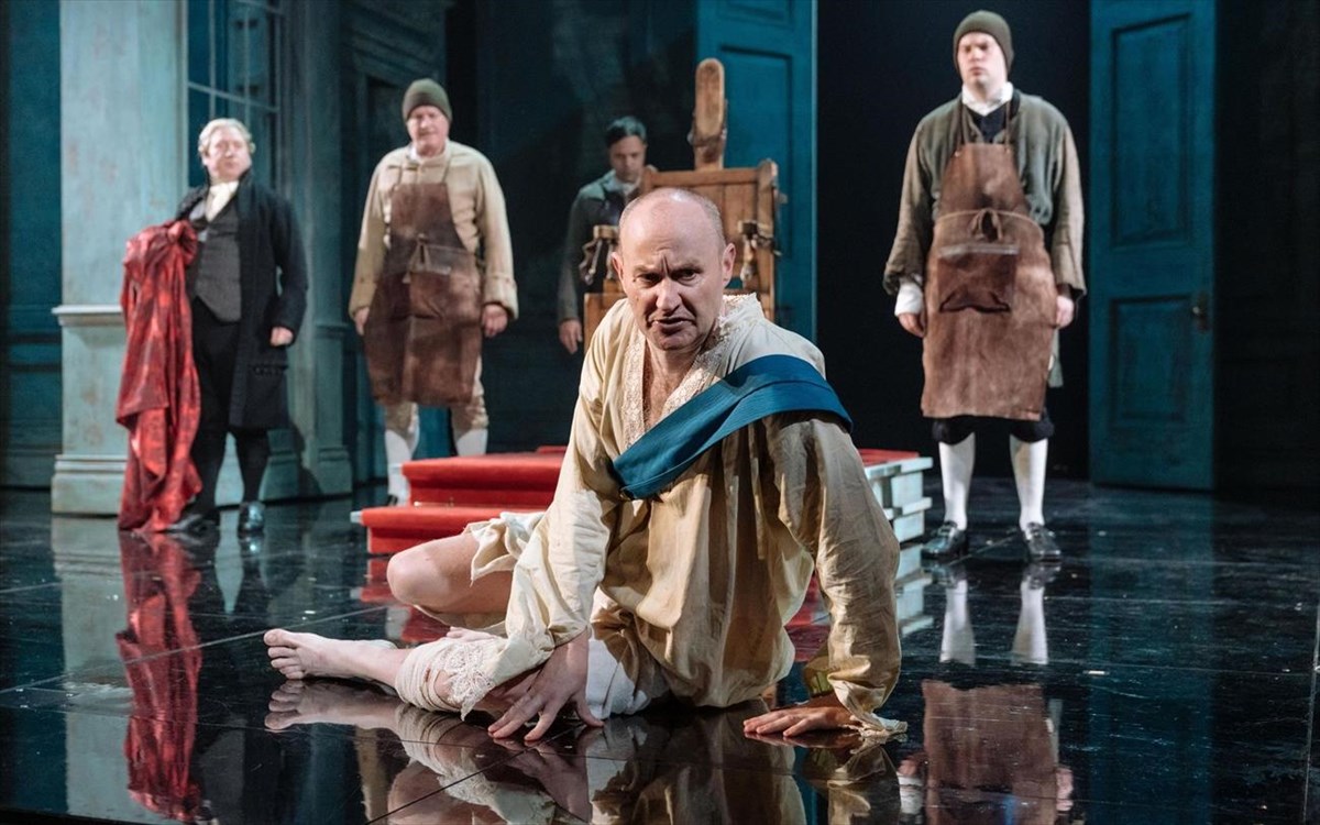 i-trela-tou-georgiou-g