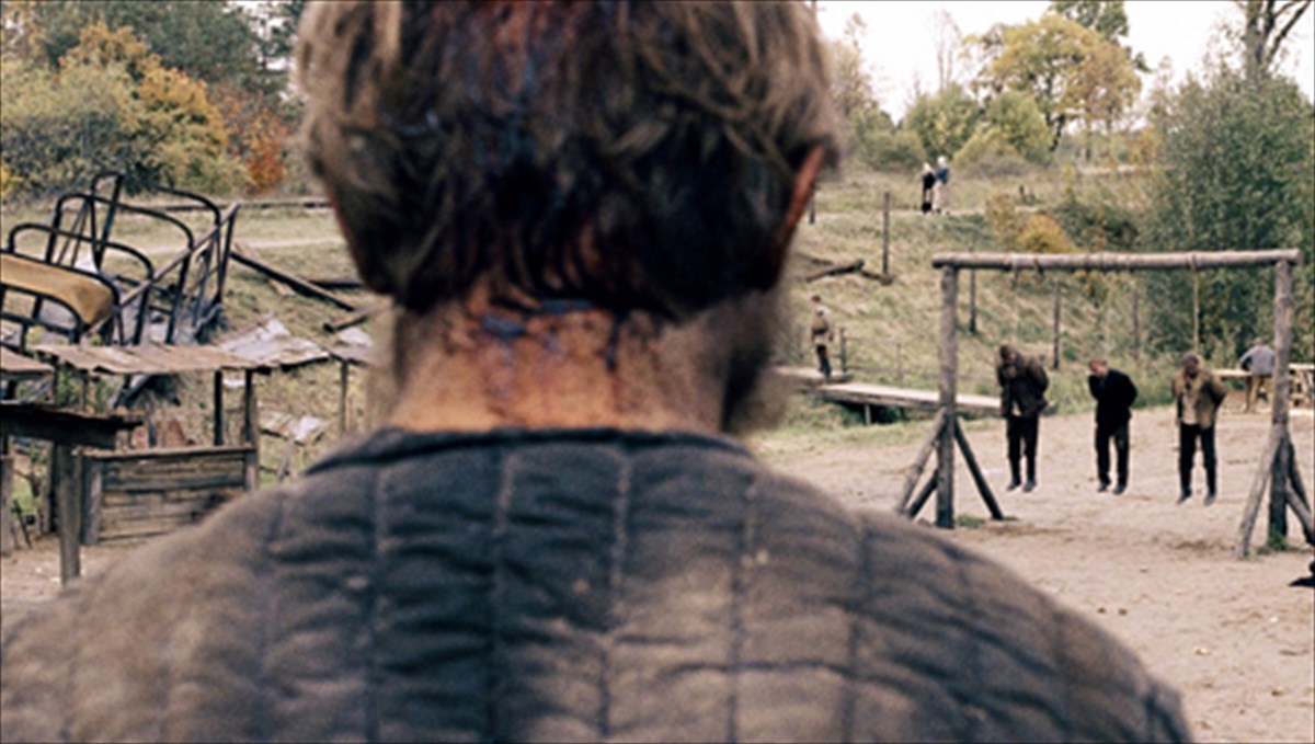 sergkei-loznitsa-ithika-dilimmata-se-polemiko-fonto