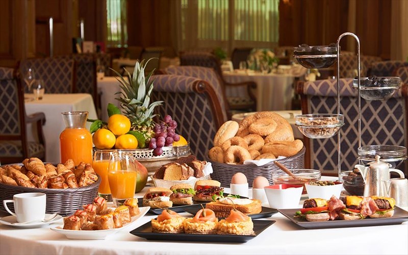 to-kuriakatiko-brunch-epistrefei-sto-the-parliament-tou-nJv-athens-plaza